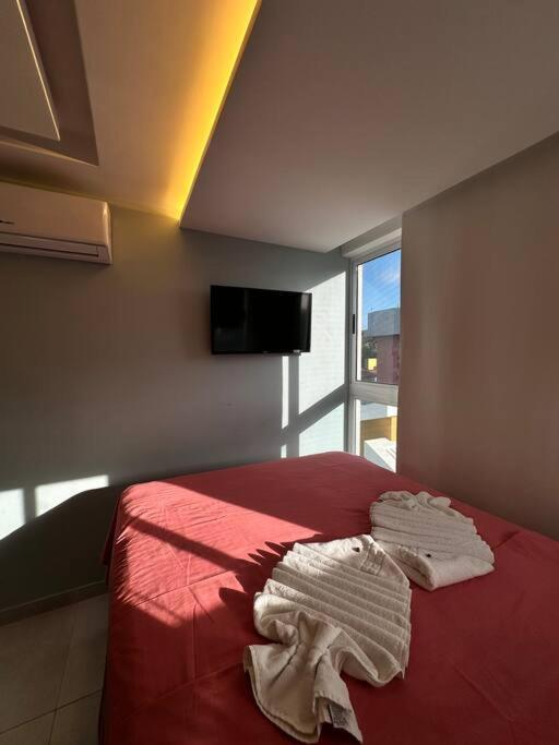 Flat Confortavel E Completo A Poucos Passos Da Em Rua Sombrinhas Apartamento